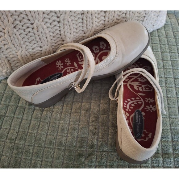 Aetrex Mary Jane Beige Leather Round Toe Hook Loop Strap Shoes Size US 7.5 - Picture 2 of 6